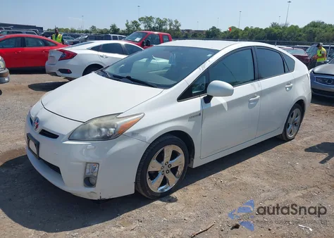2010 Toyota Prius V z USA, uszkodzony, nr VIN JTDKN3DU4A0037756